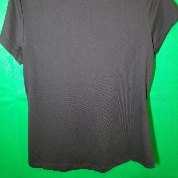 PUMA Women's Short Sleeve Athletic Top Black With Pink Logo Size Medium NWT - Picture 4 of 10